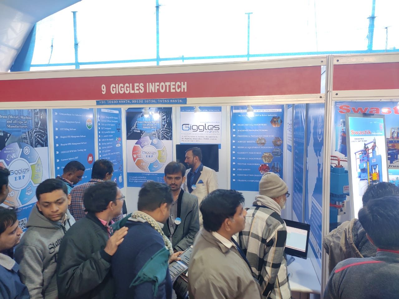 ARIQ0960 - Exhibition