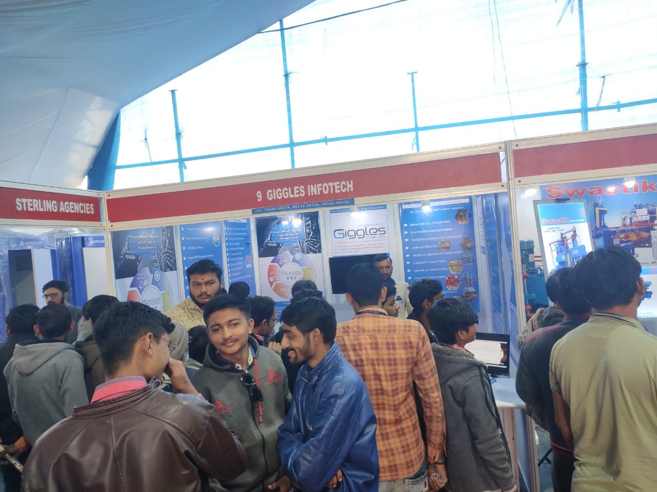 FPLU9707 - Exhibition